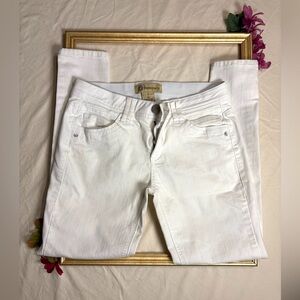 Democracy White Skinny Jeans Classic Fit